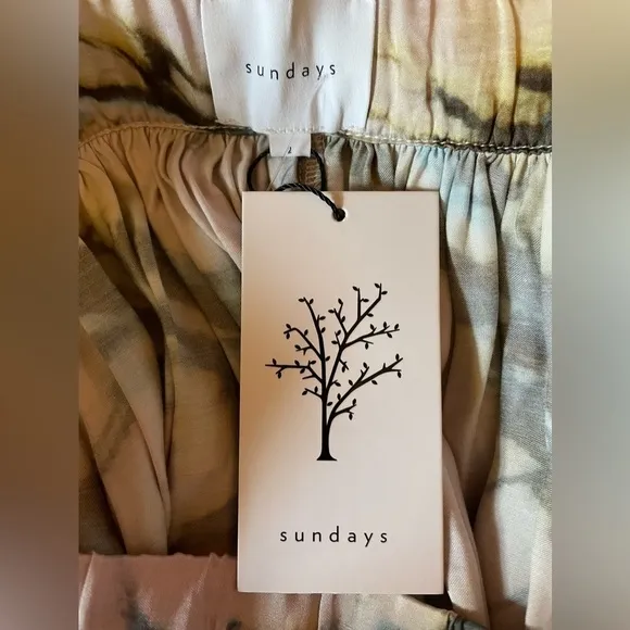 Sundays Valerie skirt NWT size 2