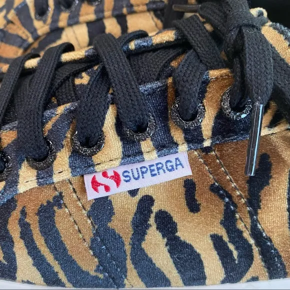SUPERGA x ANTHRO COGNAC ZEBRA VELVET 2750 FANTASIA COLLECTION SNEAKERS SIZE 9.5