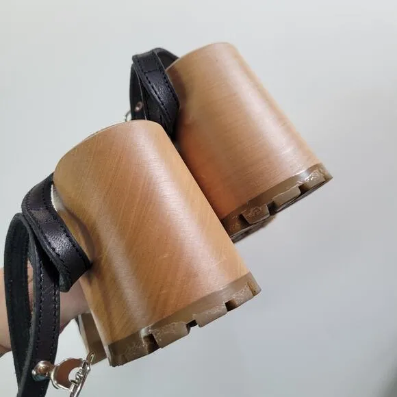 Swedish Hasbeens Toe Strap Sandals size 37 US 7