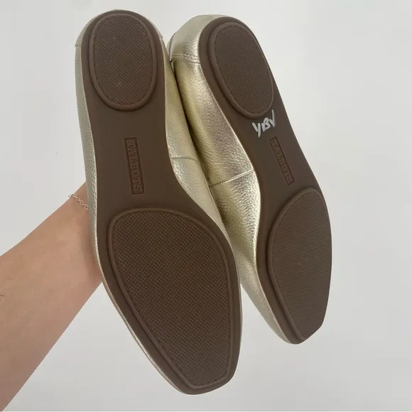 Talbots Metallic Gold Leather Driving Moccasins / Slip On Flats