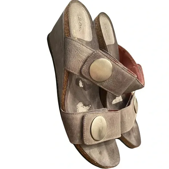 Taos Slip On Wedge Leather Sandals
