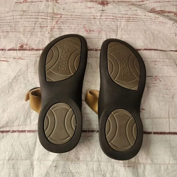 Tatami by Birkenstock 2 Strap Leather Sandal Size 36