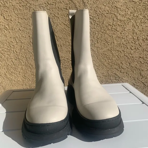 Ted Baker London Lilanna white leather lug sole Chelsea boots 7 ( European 37)