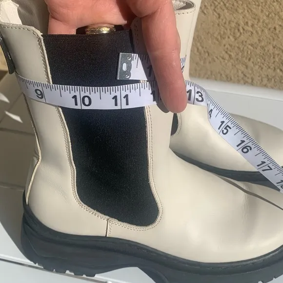 Ted Baker London Lilanna white leather lug sole Chelsea boots 7 ( European 37)