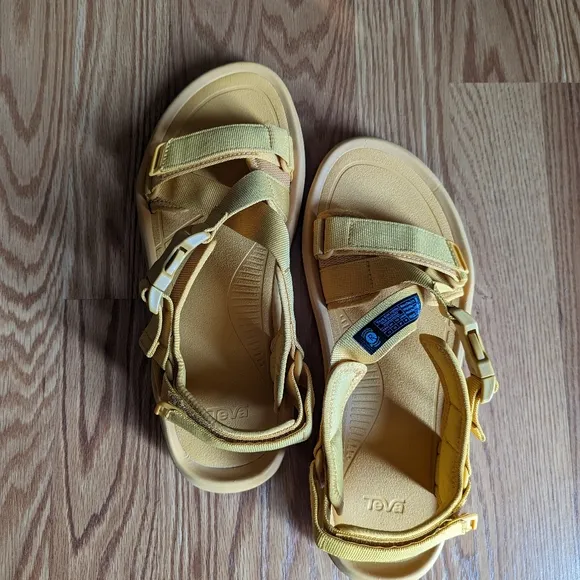 TEVA HURRICAN VERGE STRAP SANDALS