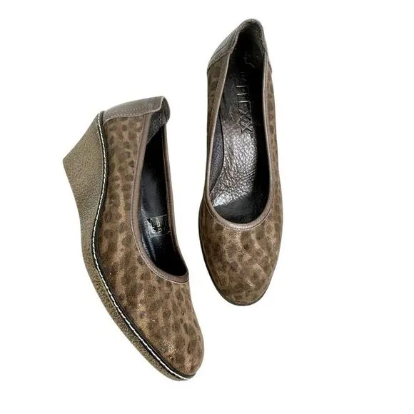 The Flexx Bread and Butter Slip On Sandals Animal Print Wedge Suede Shoes Size 8