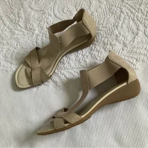 The Flexx comfort sandals Band Together platinum T-strap US 10