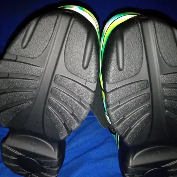 THE TRANFORMED RADIOACTIVE  By The Beat Butterfly Sneakers ( BRAND NEW !!! )