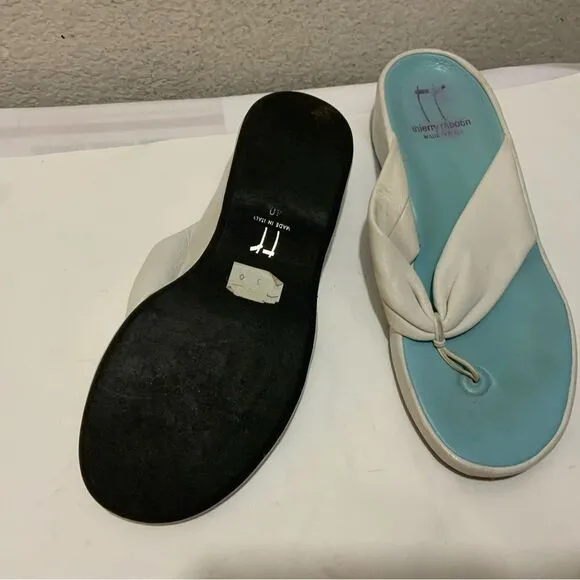THIERRY RABOTIN white  Soft Leather Flat Slip On Thong Sandals Size 40/9.5