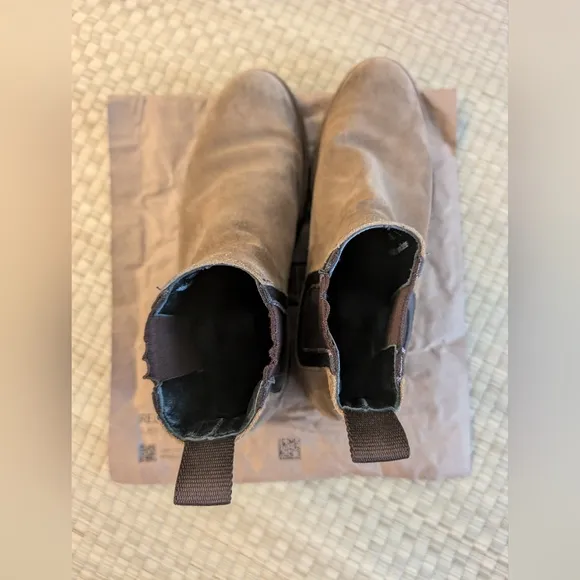 Thursday Boot Company Duke Chelsea Boots Honey Suede Men's Size 7.5