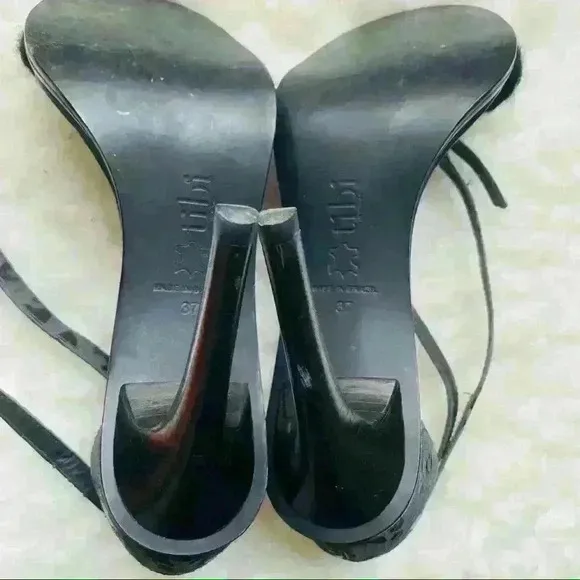 𝅺TIBI Black Wraparound Ankle Strap Sandals Eur 37