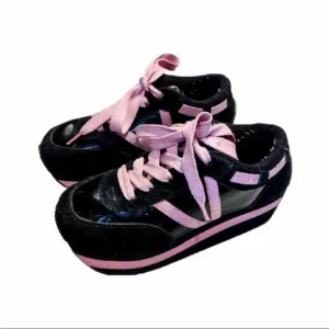 “Tie Me Up“ Platform Sneakers Pink &amp; Black size 8
