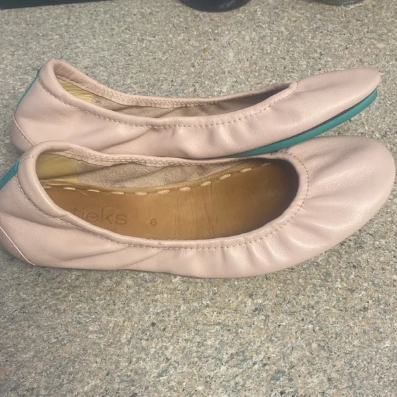 Tieks by Gavriell ballerina pink flats size 6 EUC