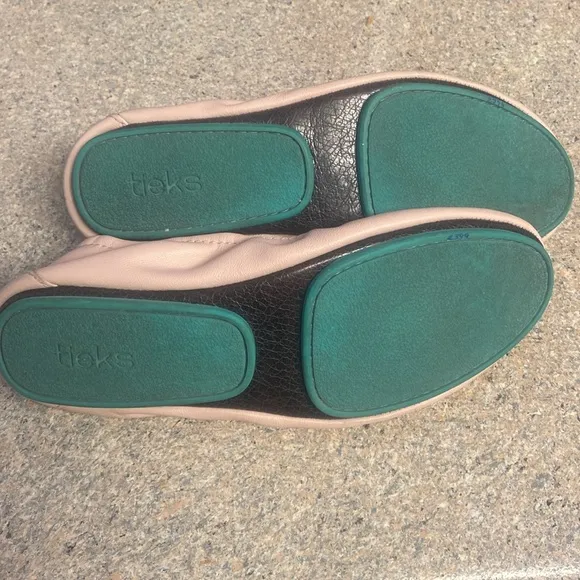 Tieks by Gavriell ballerina pink flats size 6 EUC