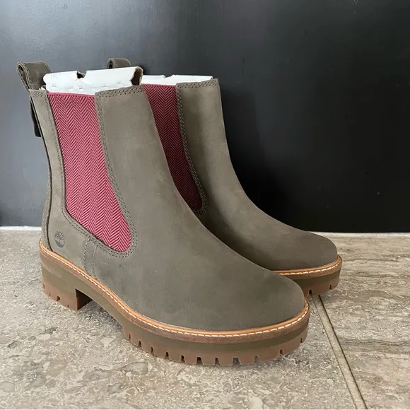 Timberland Courmayeur Valley Chelsea Boots, Olive Nubuck, Size 7.5 New in Box