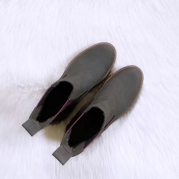 Timberland Courmayeur Valley Chelsea Olive Boots
