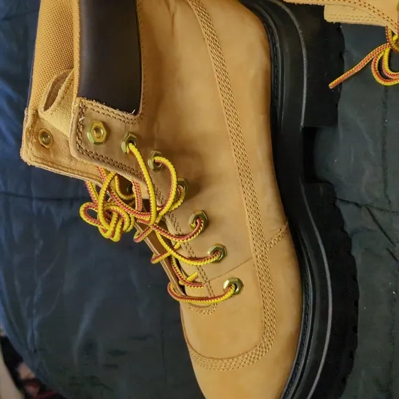 Timberland Sky 6&quot; Lace-Up Lug Sole Platform Boots BNWOB Size 7.5