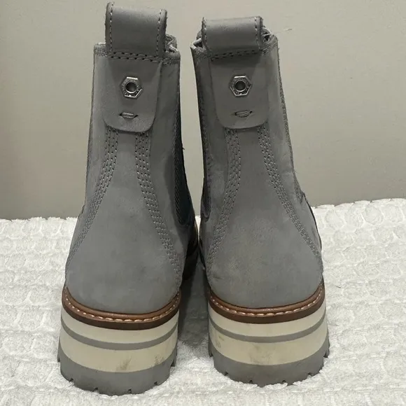Timberland Women's Gray Chelsea Boots size 9