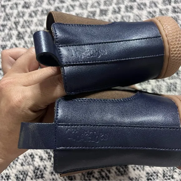 Tipsietoes Chelsea Barefoot Genuine Leather Boots in Navy Blue EU 39