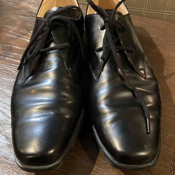 Tod’s Black Leather Lace Up Flats, 38.5 (US 8.5)