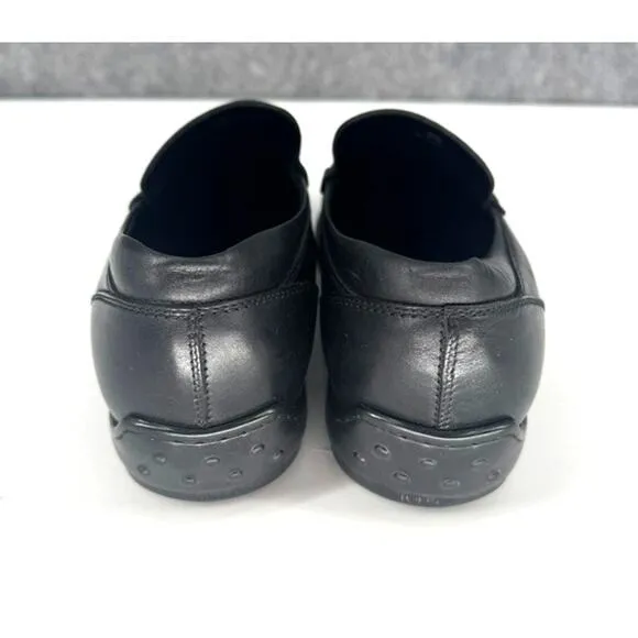 Tod’s black leather slip-on driving loafers size 9.5