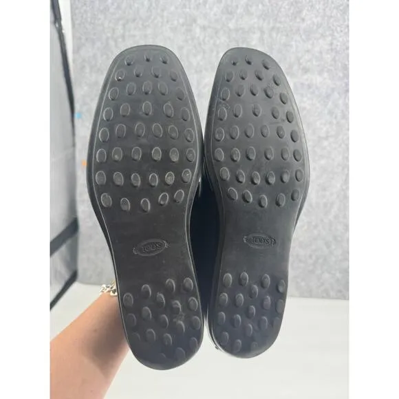 Tod’s black leather slip-on driving loafers size 9.5