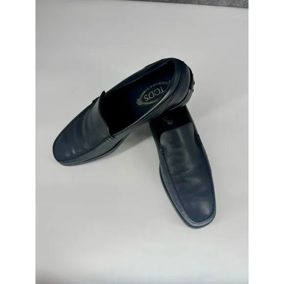 Tod’s black leather slip-on driving loafers size 9.5