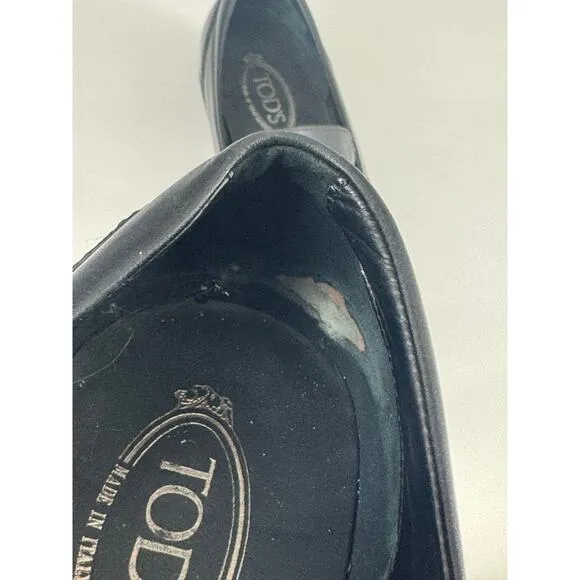 Tod’s black leather slip-on driving loafers size 9.5