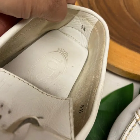 Tods Driving Leather Loafers