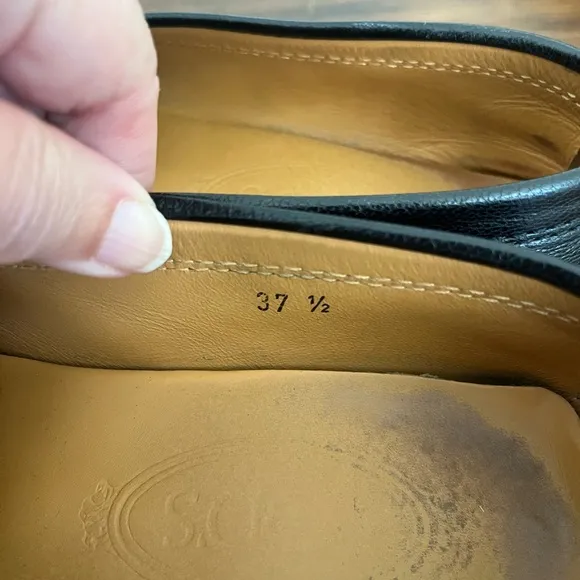 Tod's Italy Driving Shoes Leather Black Loafers Preppy Academia Sz 37 1/2