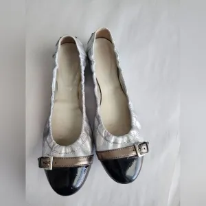 Tod's Silver Scrunch Ballet Flats with Black Patent Leather Buckle Toe Size 7.5