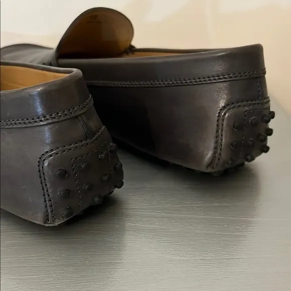 Tod's Tan Leather Shoes