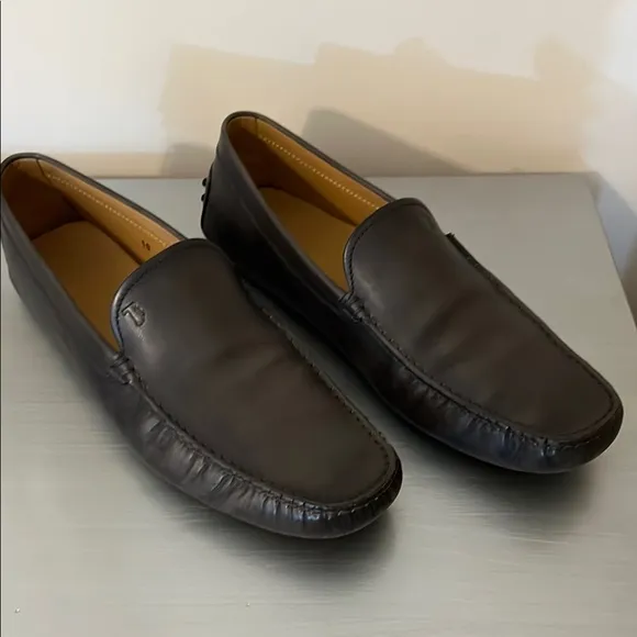 Tod's Tan Leather Shoes