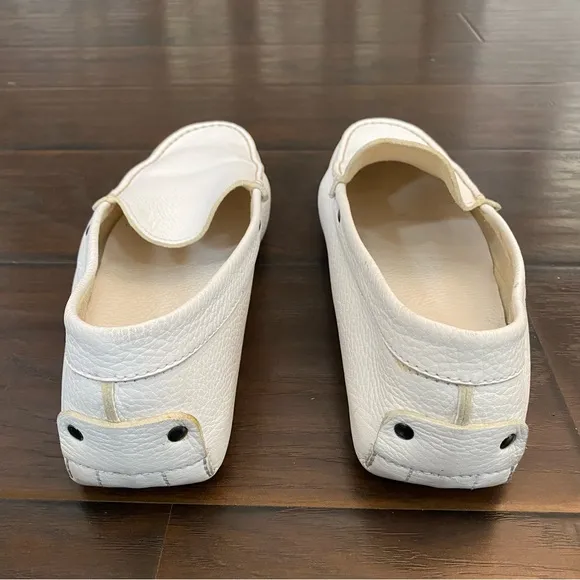 Tod’s white leather driving moccasin loafers men’s size 8 USA size fits 9