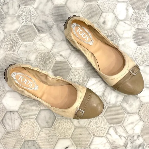 Tods Women’s Patent Leather Cap Toe Buckle Ballet Flats Beige Tan Size 8