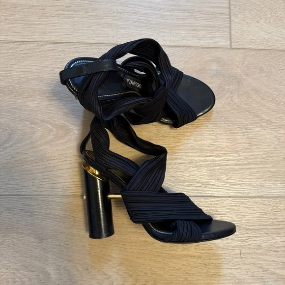Tom Ford Black Fabric Crossover Slip On Sandals Size 37.5 7US 4.7” heels