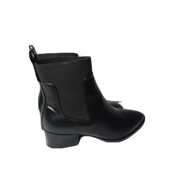 Tommy Hilfiger Women’s Chelsea Bootie ~Jerella 2~Size 8 M