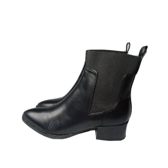 Tommy Hilfiger Women’s Chelsea Bootie ~Jerella 2~Size 8 M