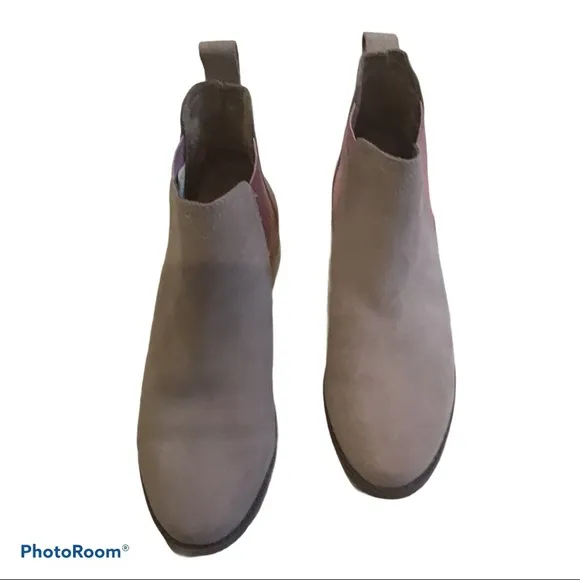 Toms Ella Chelsea Taupe Suede Ankle Boots
