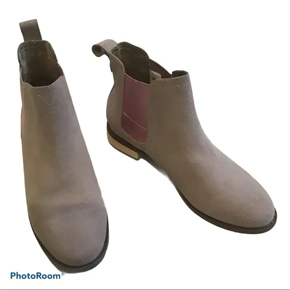 Toms Ella Chelsea Taupe Suede Ankle Boots