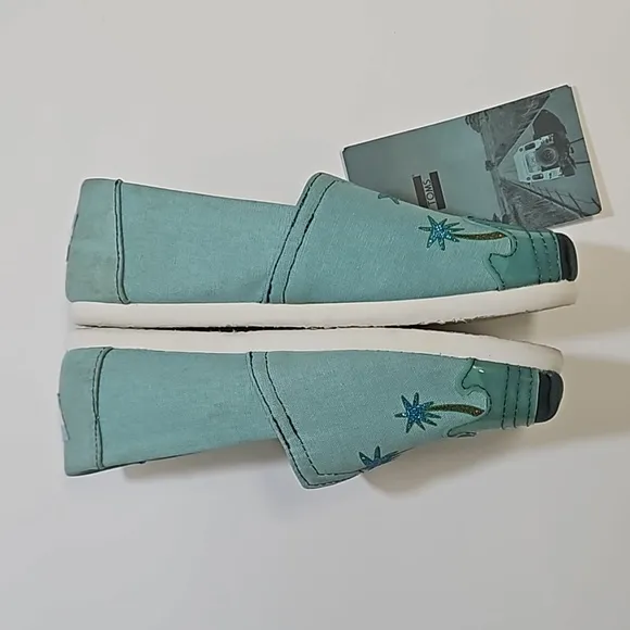 Toms sunrise embroidered Alpargata Youth Classic espadrilles size 13.5 girls