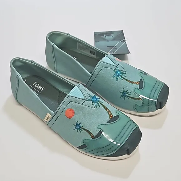 Toms sunrise embroidered Alpargata Youth Classic espadrilles size 13.5 girls