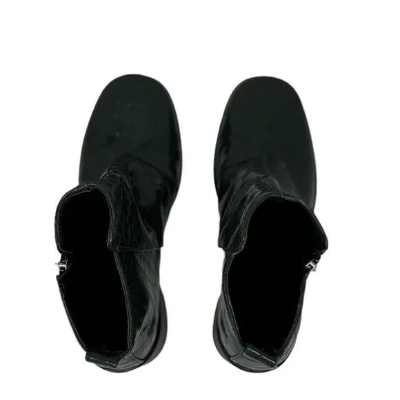 TopShop. Green Croc Embossed Chelsea Boots Y2K Women's Size 6.