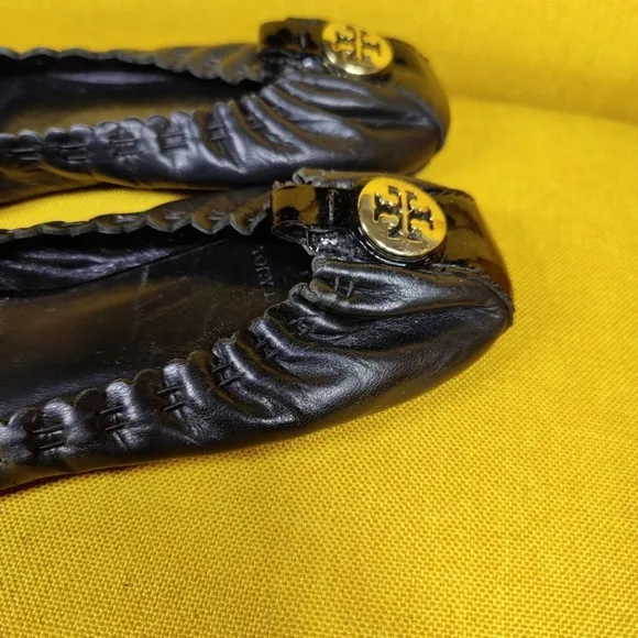 Tory Burch Abbey Ballet Black Patent Cap Toe Leather Slip On Flat Women's Size 8