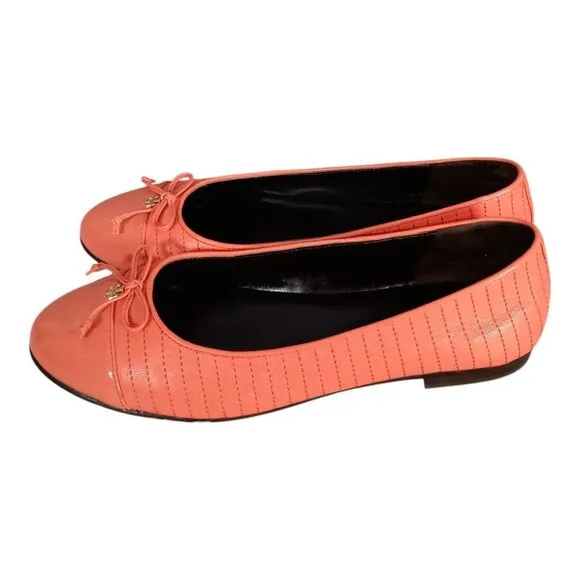 Tory Burch Ballet Flats Cap Toe Coral Crush Leather Gold Logo Bow Quilted 8.5 M