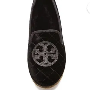 Tory Burch Billy Black Quilted Velvet Fur Loafers Crepe Sole Slippers Size 9