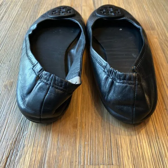 Tory Burch black leather Minnie designer ballet flat with logo size 6.5