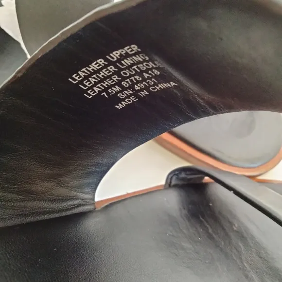 Tory Burch Black Melinda Sandals size 7.5
