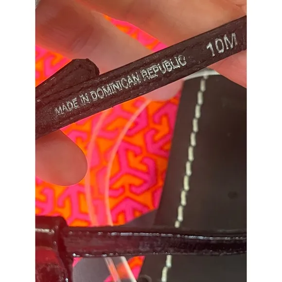 Tory Burch Black Patent Sandals Size 10 NWOB Gold Logo