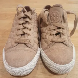 Tory Burch Bryant Sneakers Beige Quilted Leather Size 6